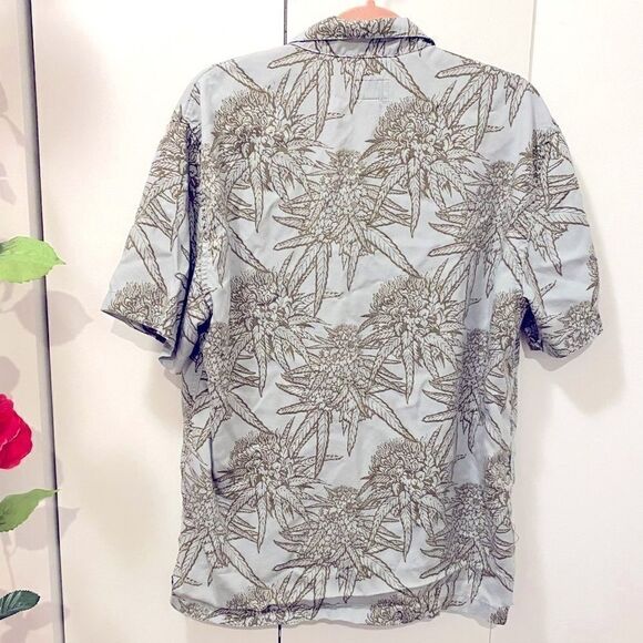 🌷 Frank and Oak🌷Light Blue Gray & Green Print Button Down Shirt - Picture 4 of 7